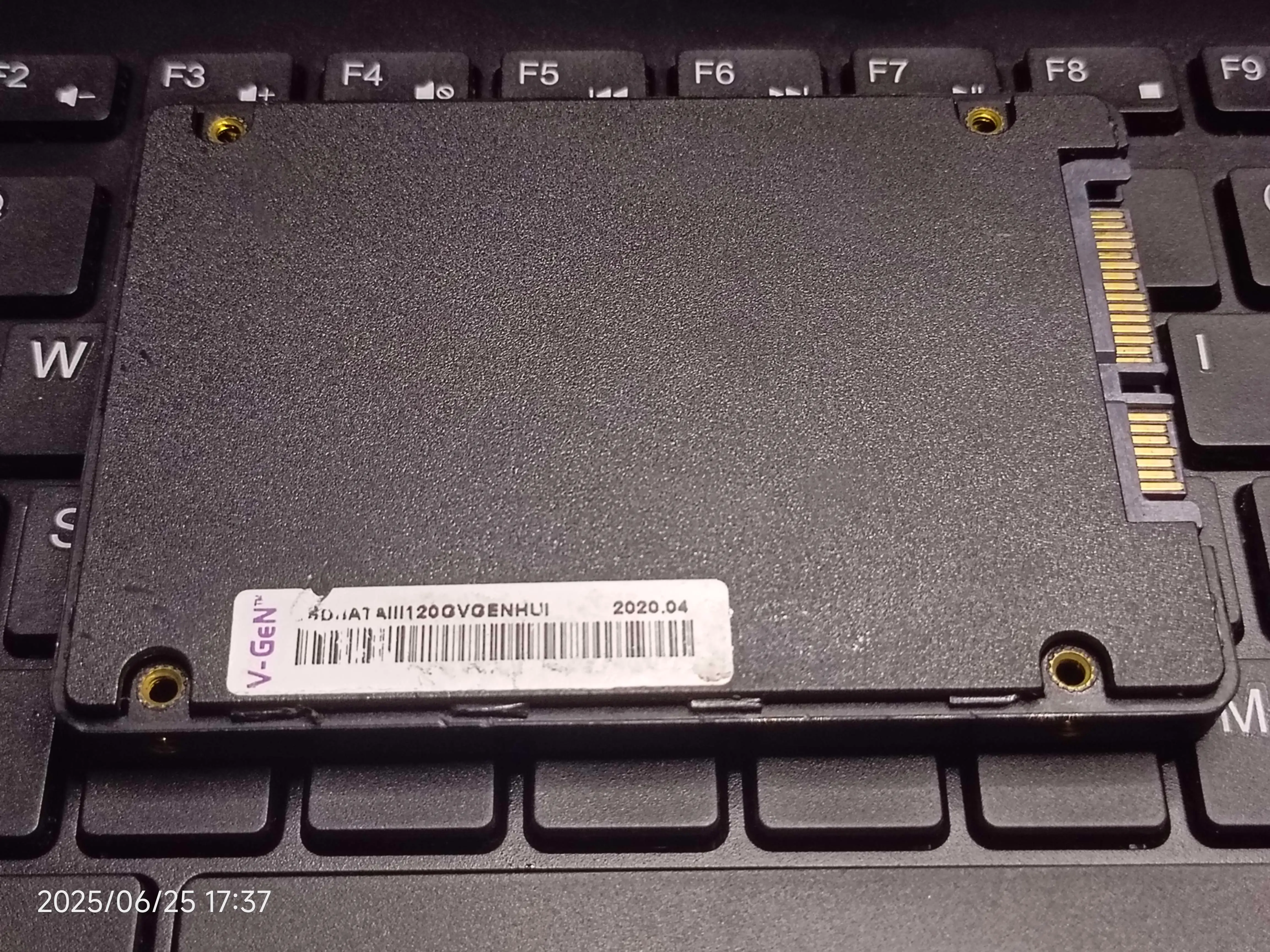 The back of the SSD's case